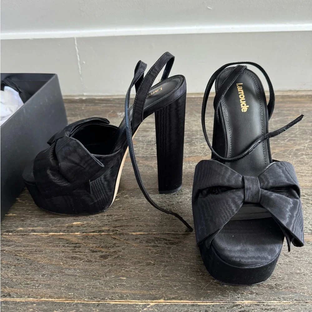 Black Bow Larroude Elle Platform 7.5 - Picture 1 of 3
